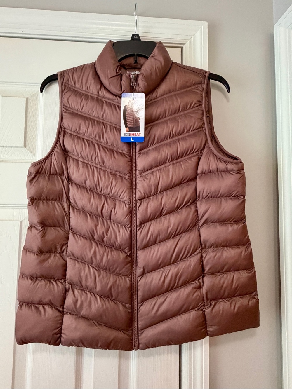 32 Degrees Women's Quilted Puffer Vest in Mauve